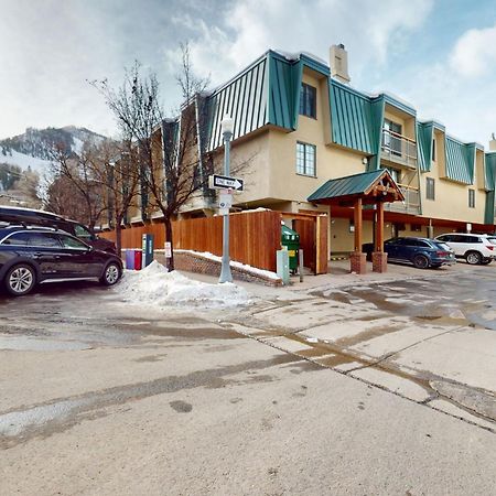 Downtown Beauties Villa Aspen Exterior photo